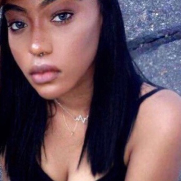 Meet ya seller . - Picture 2 of 4